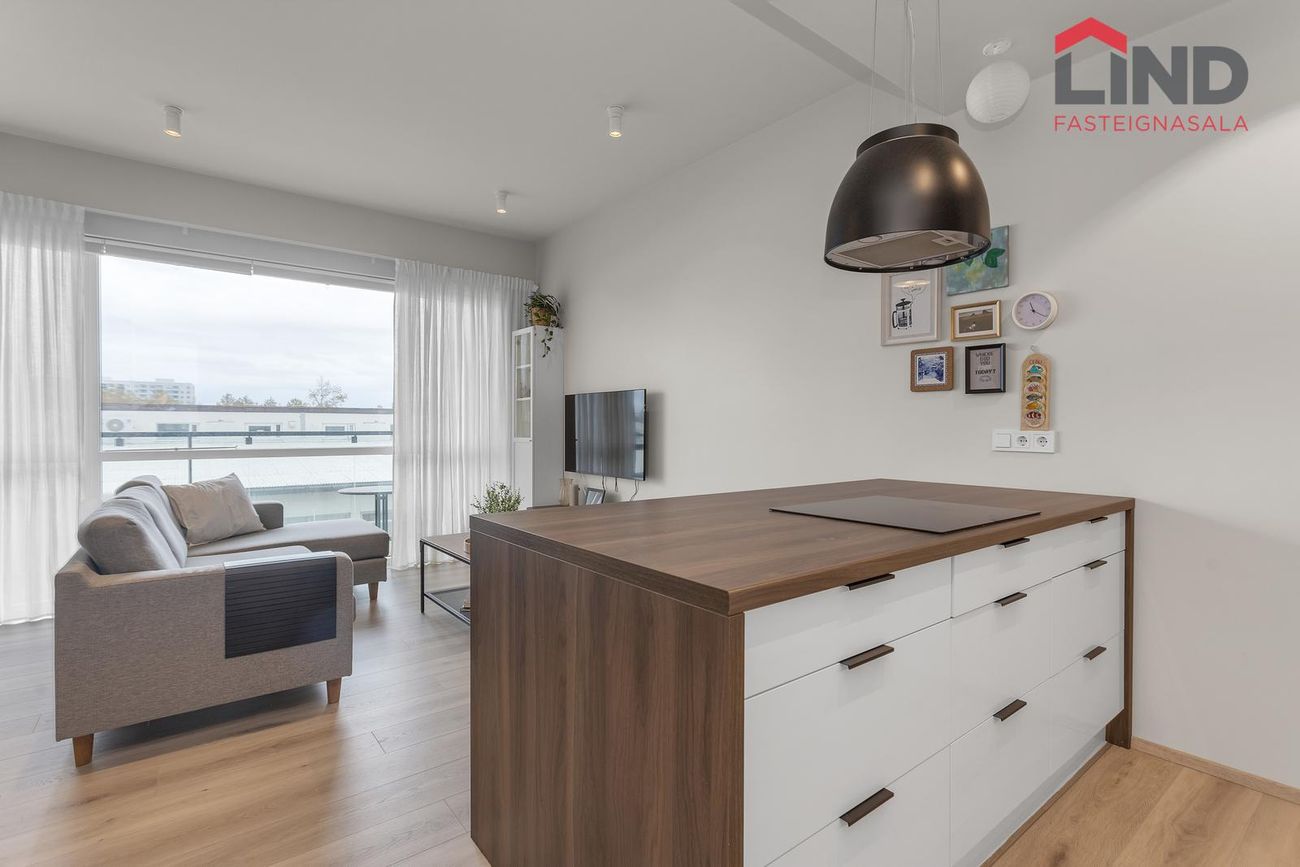 Grensásvegur 1D, 108 Reykjavík