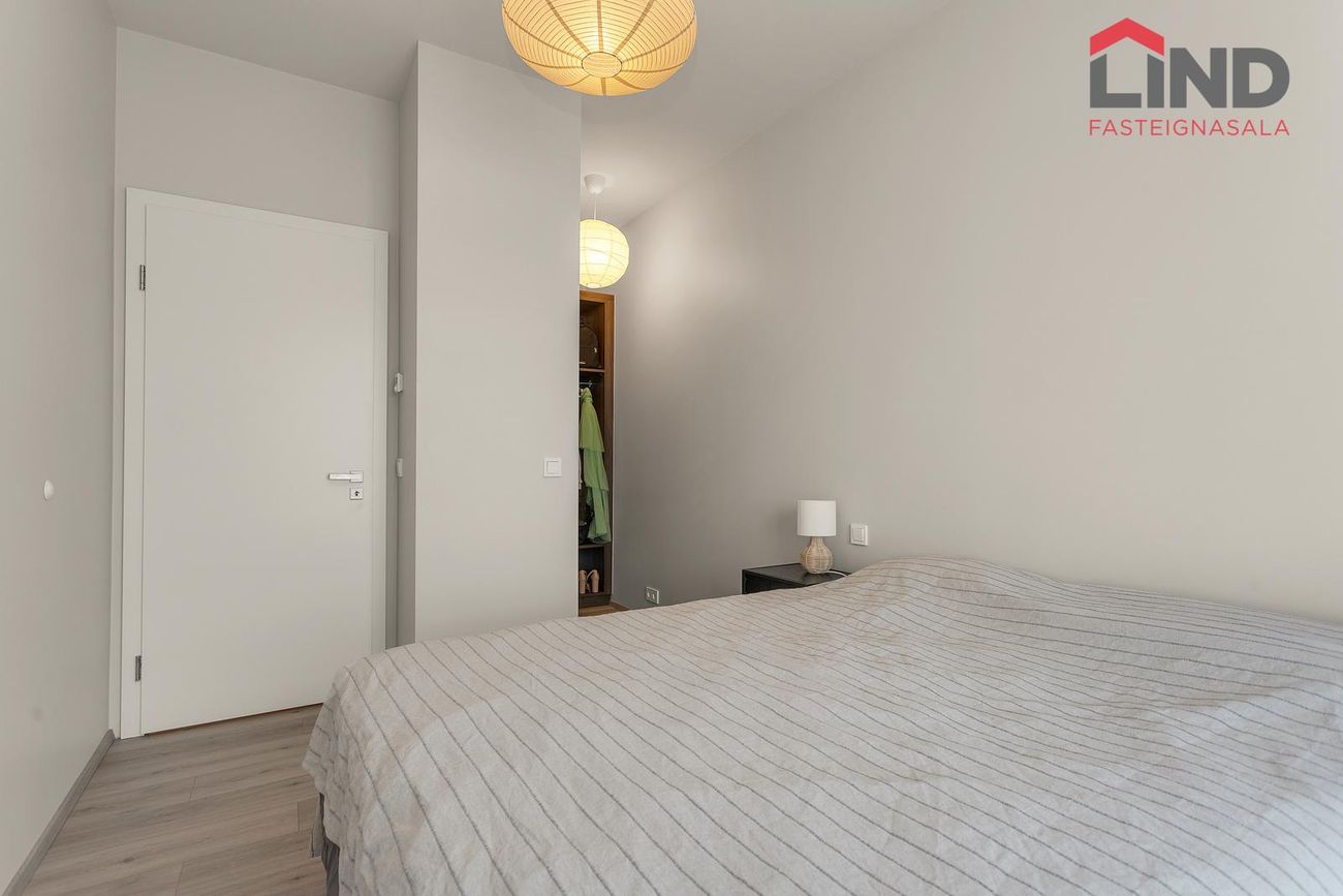 Grensásvegur 1D, 108 Reykjavík