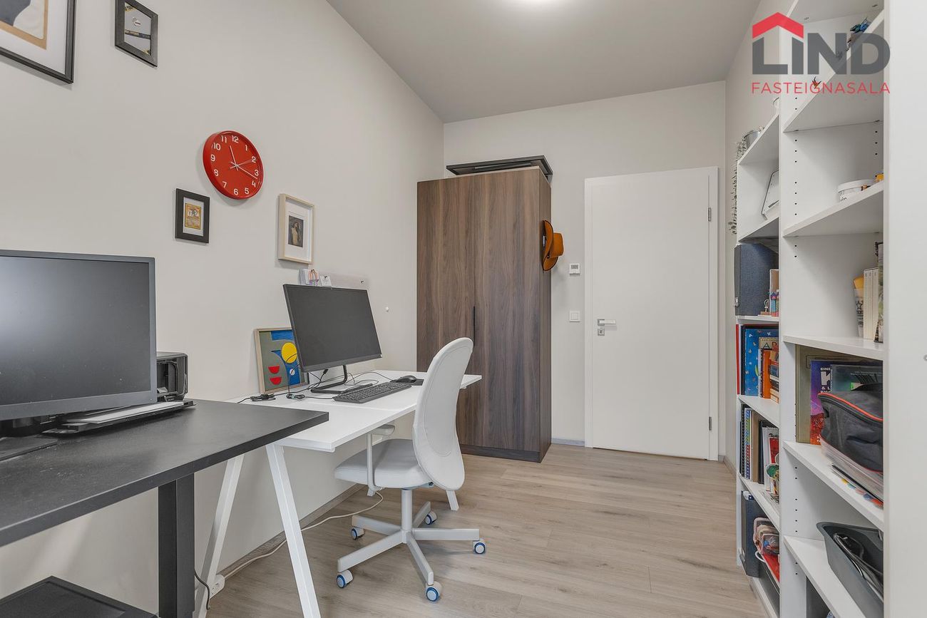 Grensásvegur 1D, 108 Reykjavík