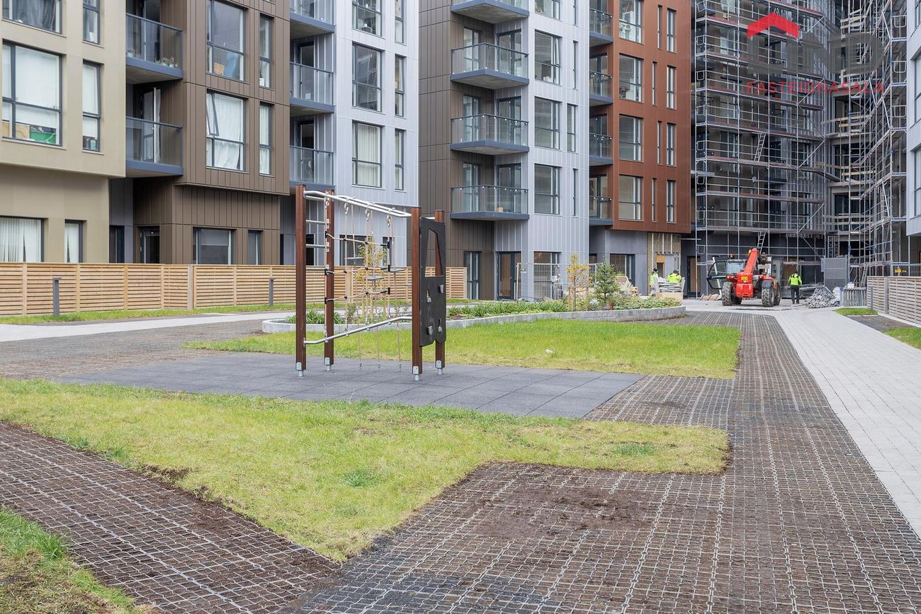 Grensásvegur 1D, 108 Reykjavík