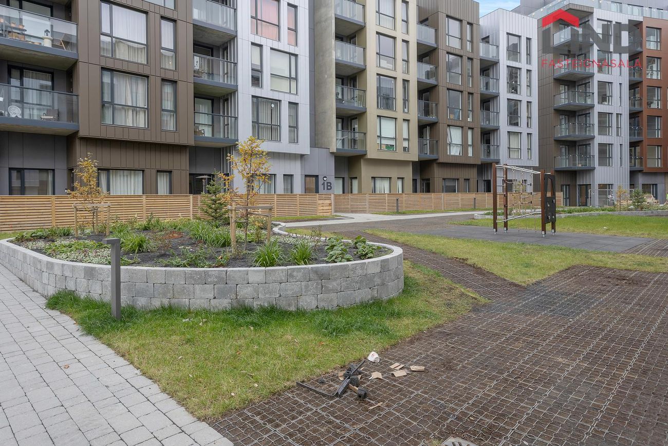 Grensásvegur 1D, 108 Reykjavík