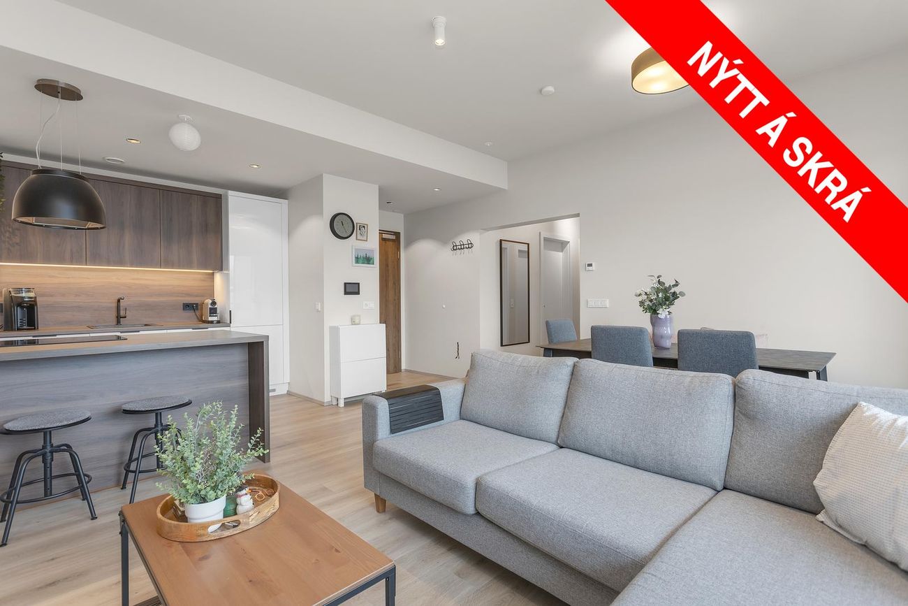 Grensásvegur 1D, 108 Reykjavík