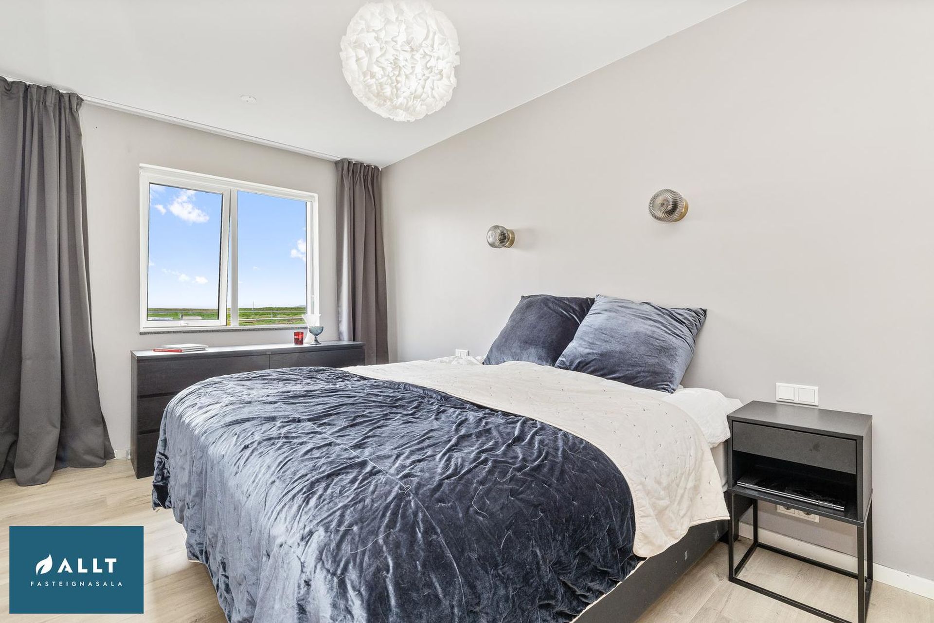 Tjarnabakki 10 - 0205, 260 Reykjanesbær