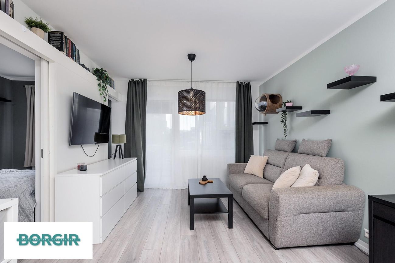 Jöfursbás 11B, 112 Reykjavík