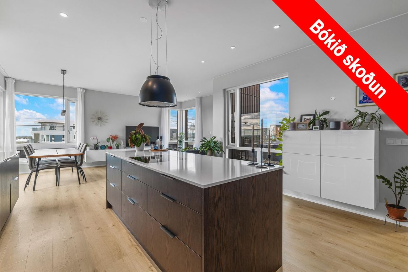 Holtsvegur 53 - 0502, 210 Garðabær