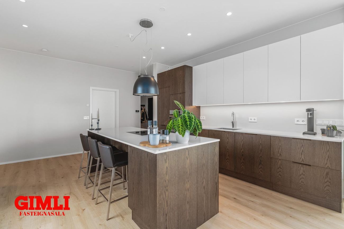 Holtsvegur 53 - 0502, 210 Garðabær