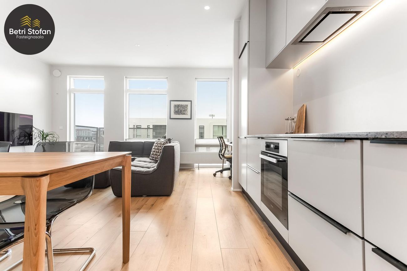Valshlíð 16, 102 Reykjavík