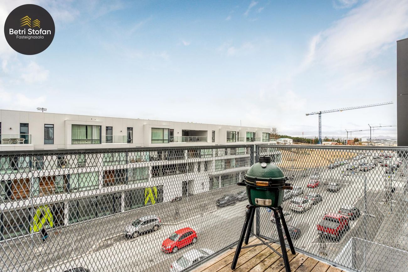Valshlíð 16, 102 Reykjavík