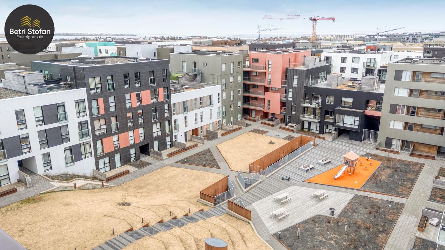 Valshlíð 16, 102 Reykjavík