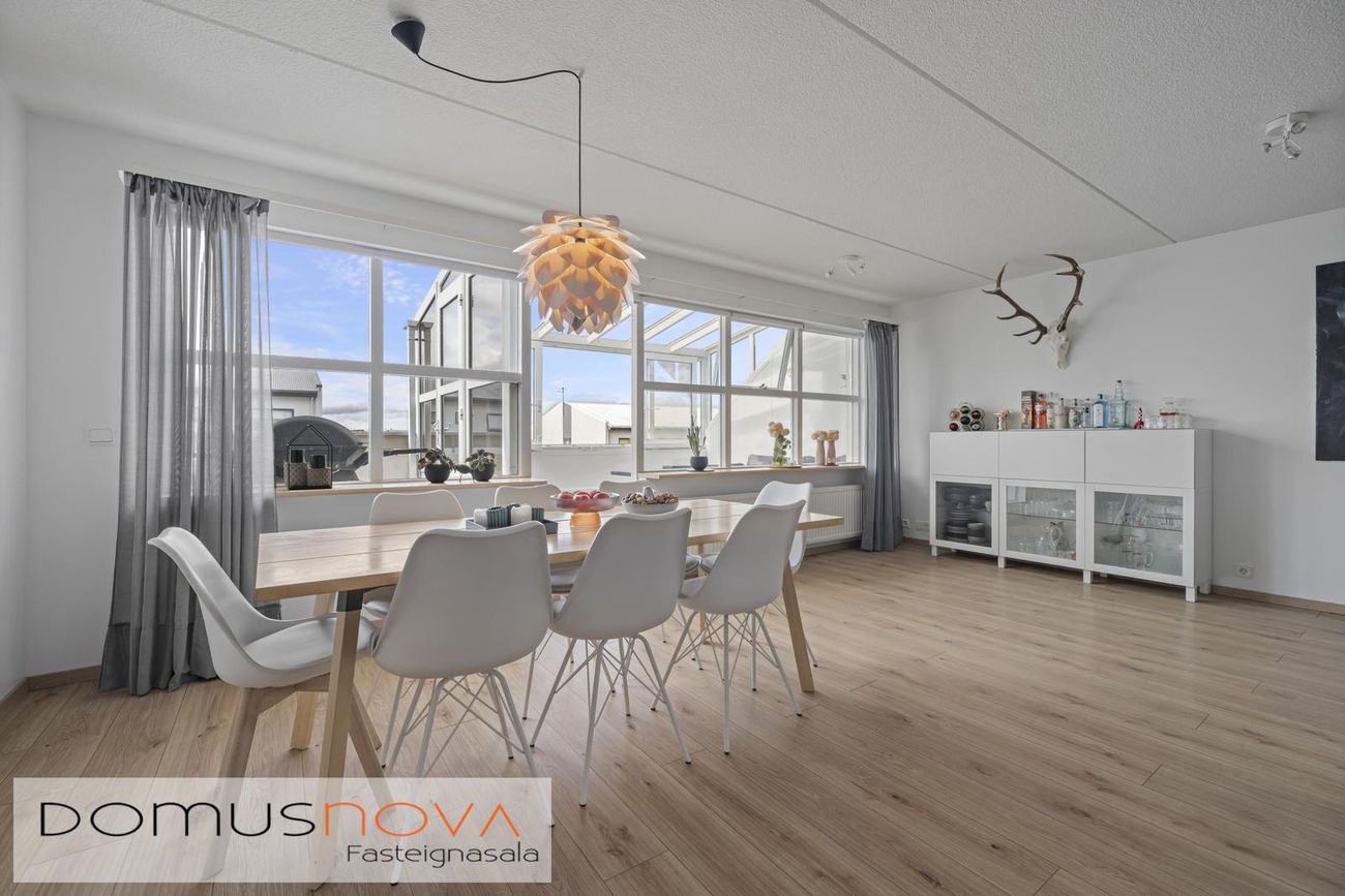 Frostafold 25, 112 Reykjavík