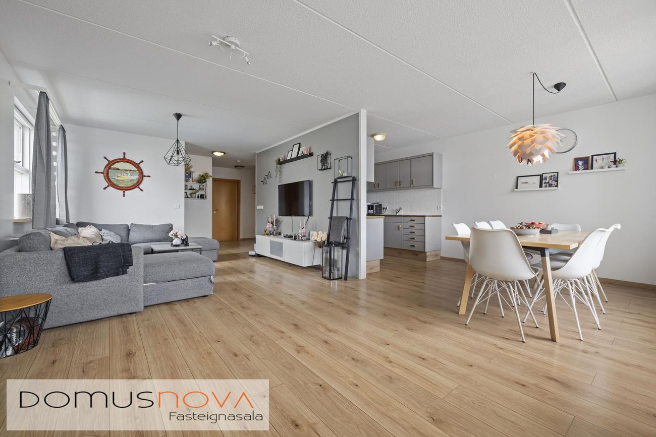 Frostafold 25, 112 Reykjavík