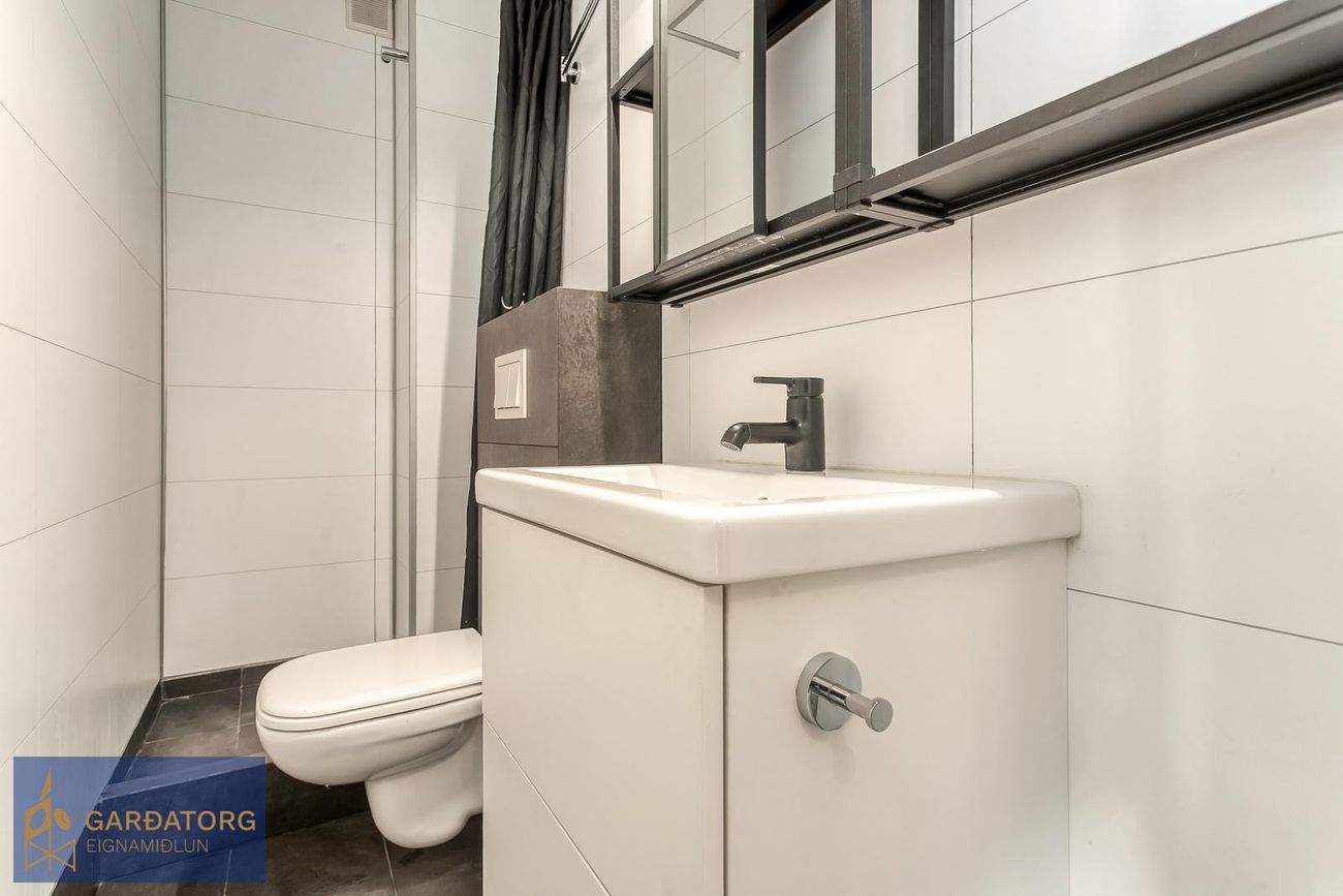 Hringbraut 107, 101 Reykjavík