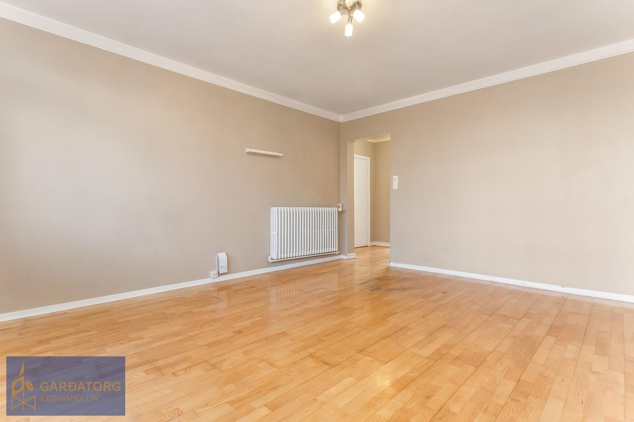 Hringbraut 107, 101 Reykjavík