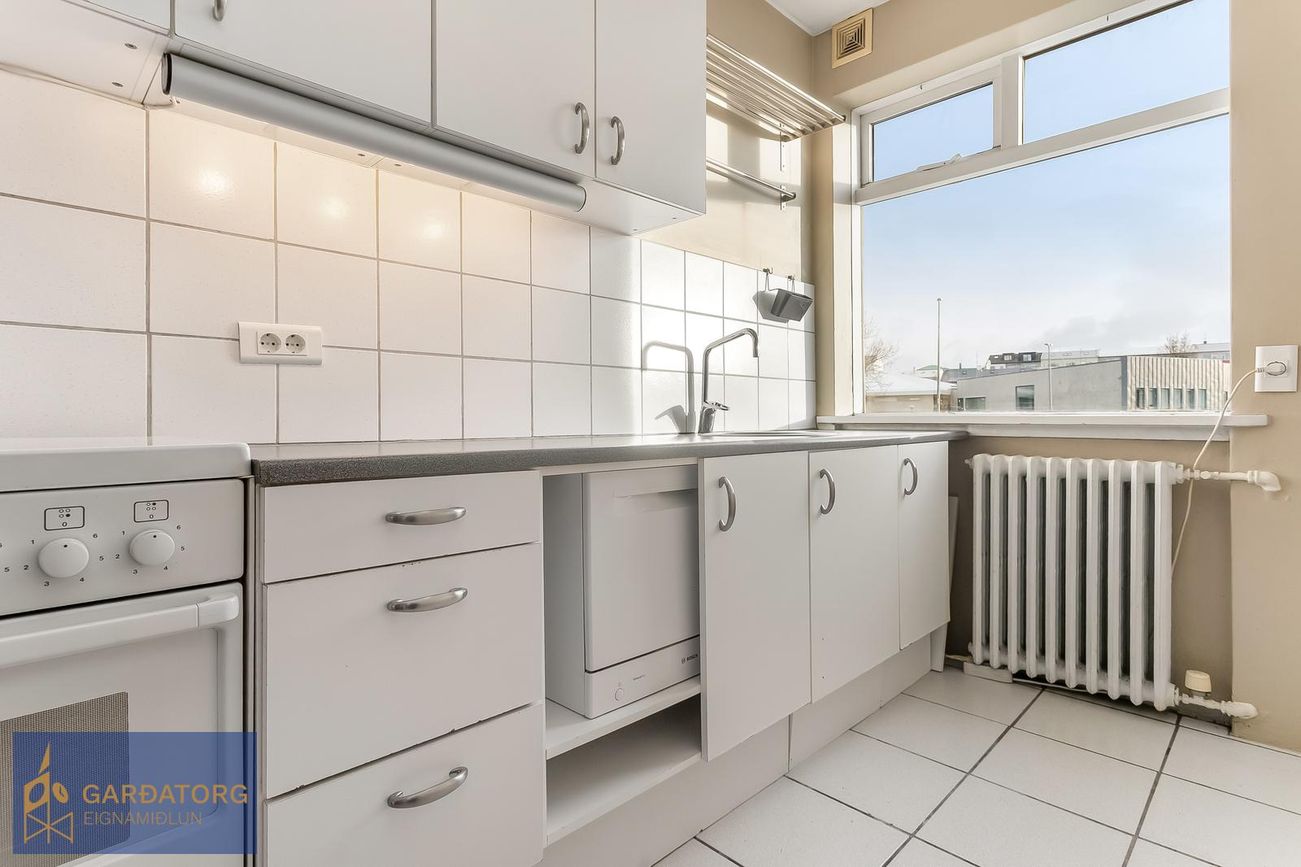 Hringbraut 107, 101 Reykjavík