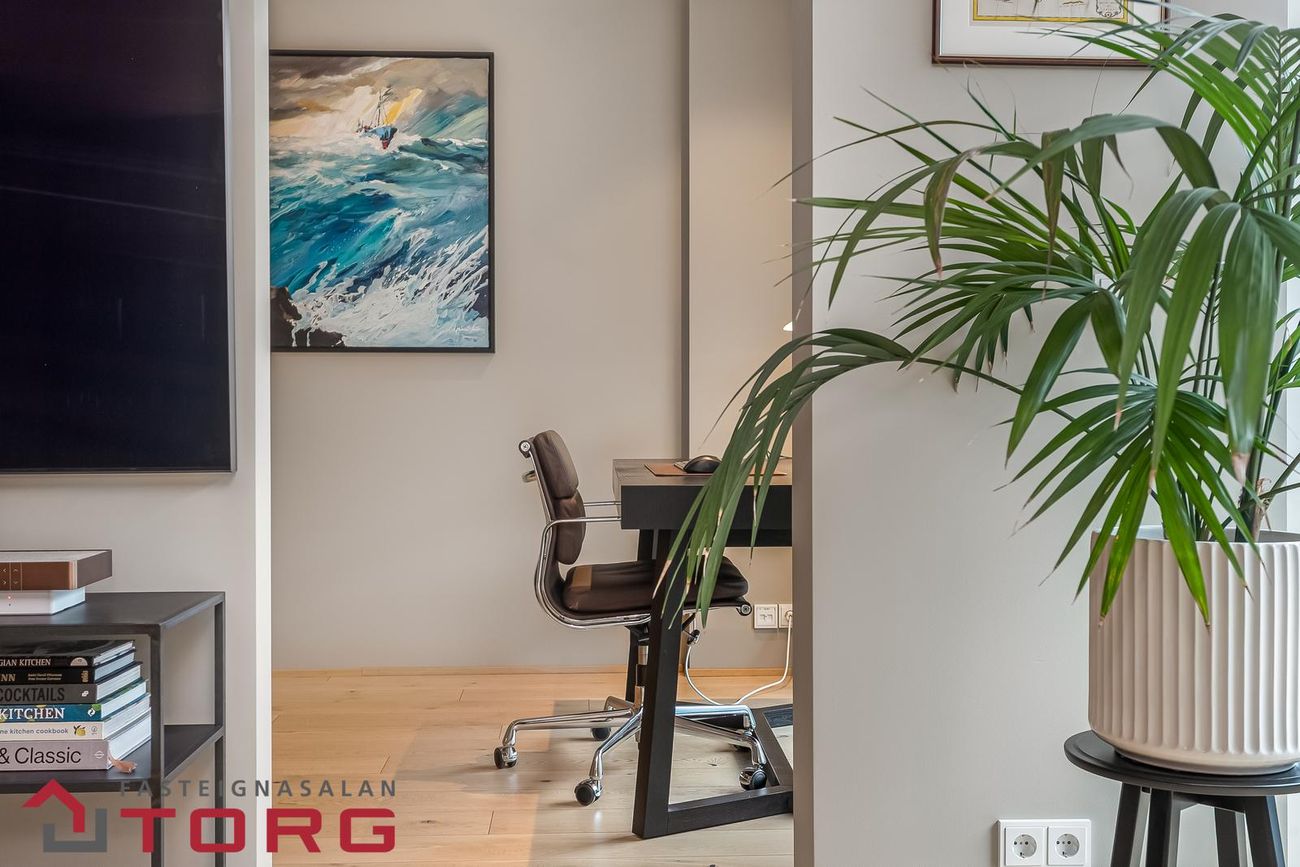 Tryggvagata 13, 101 Reykjavík