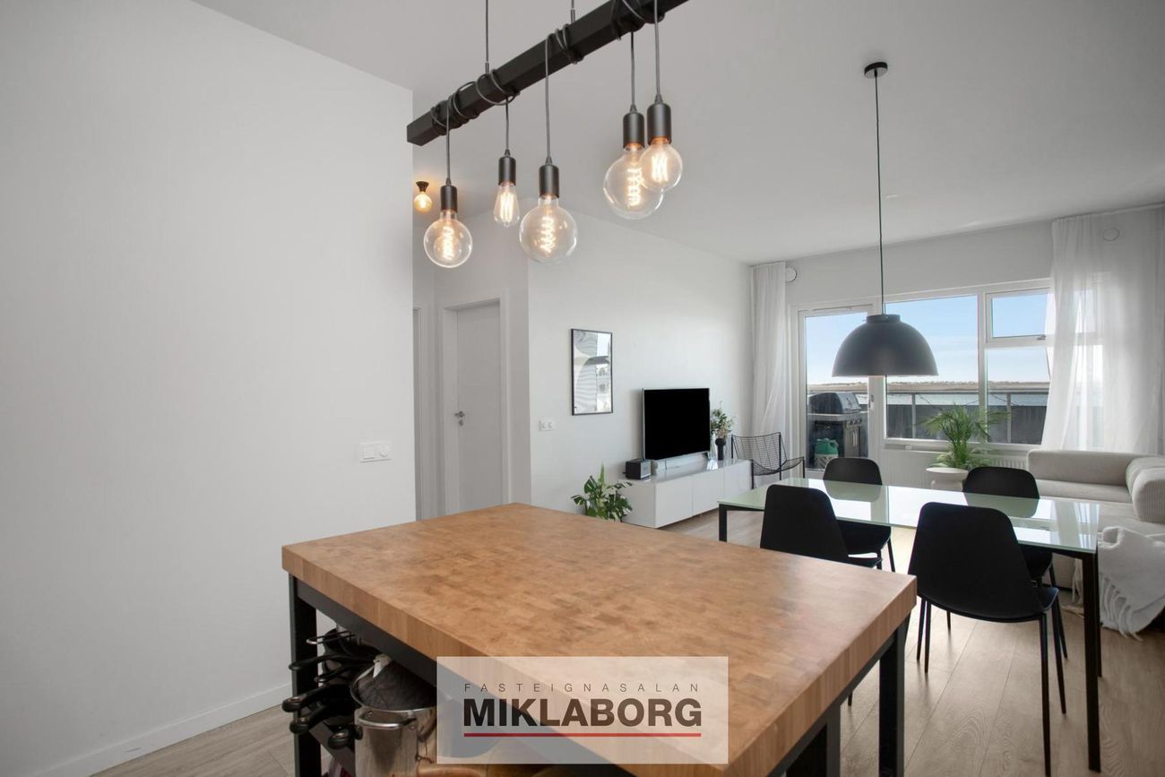 Hafnarbraut 11, 200 Kópavogur