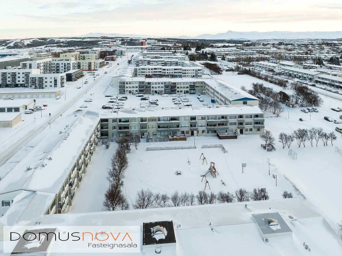 Hraunbær 122, 110 Reykjavík