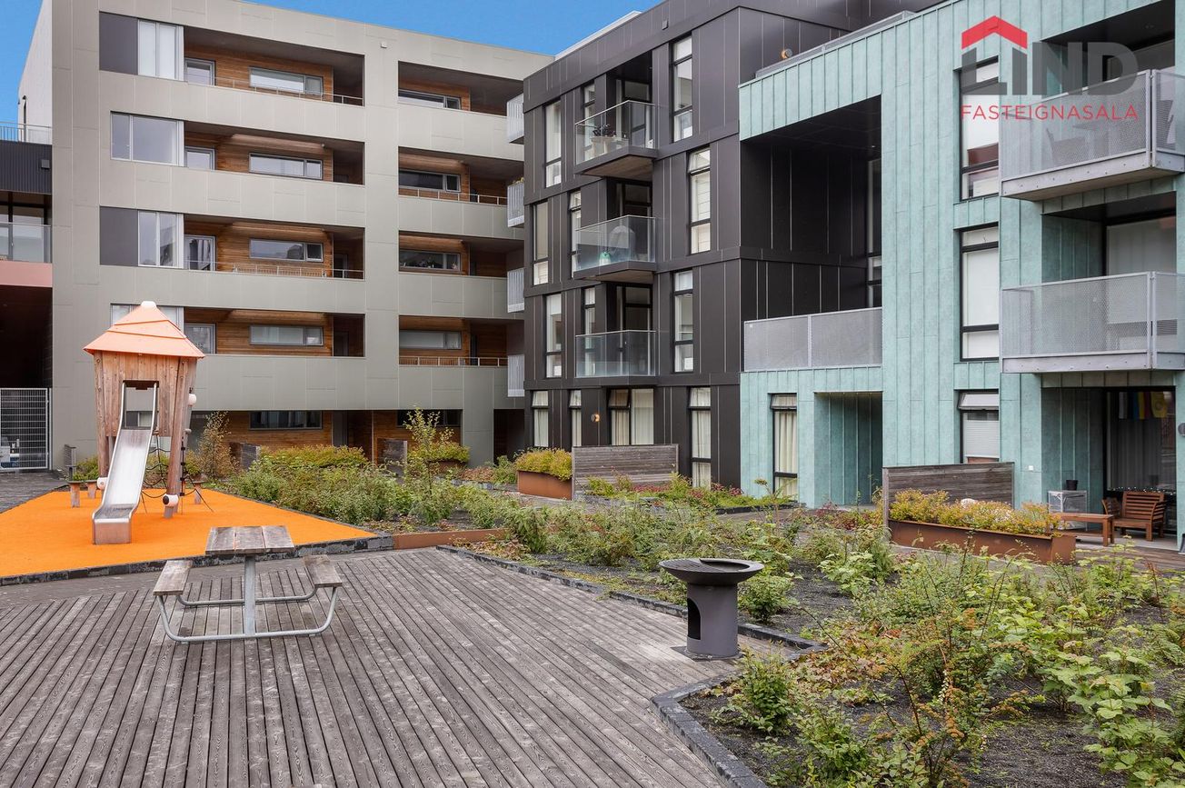 Valshlíð 12 - 0217, 102 Reykjavík