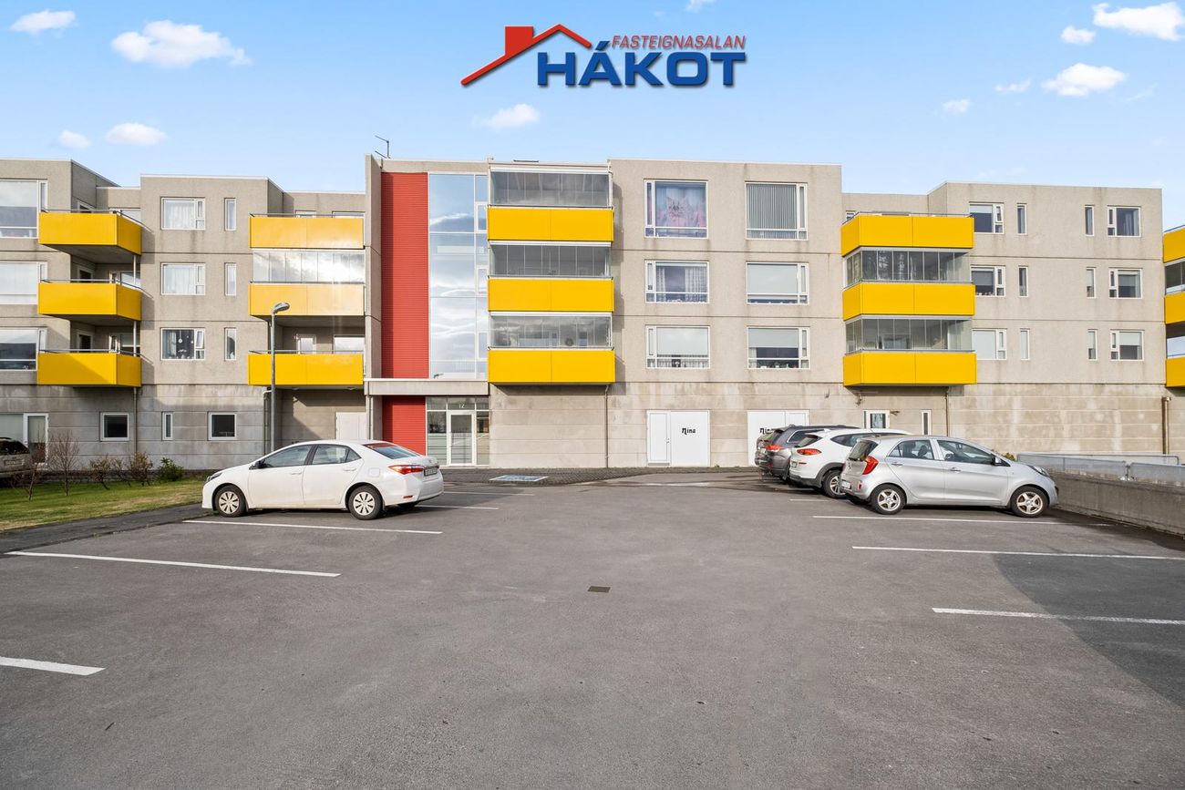 Kirkjubraut 12 - 0204, 300 Akranes