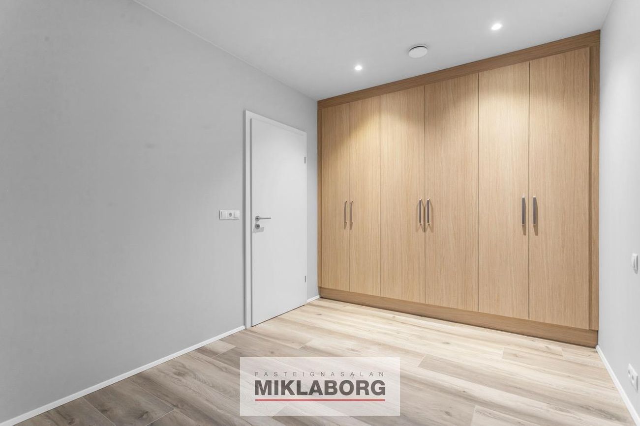 Hringhamar 33 - 0203, 221 Hafnarfjörður