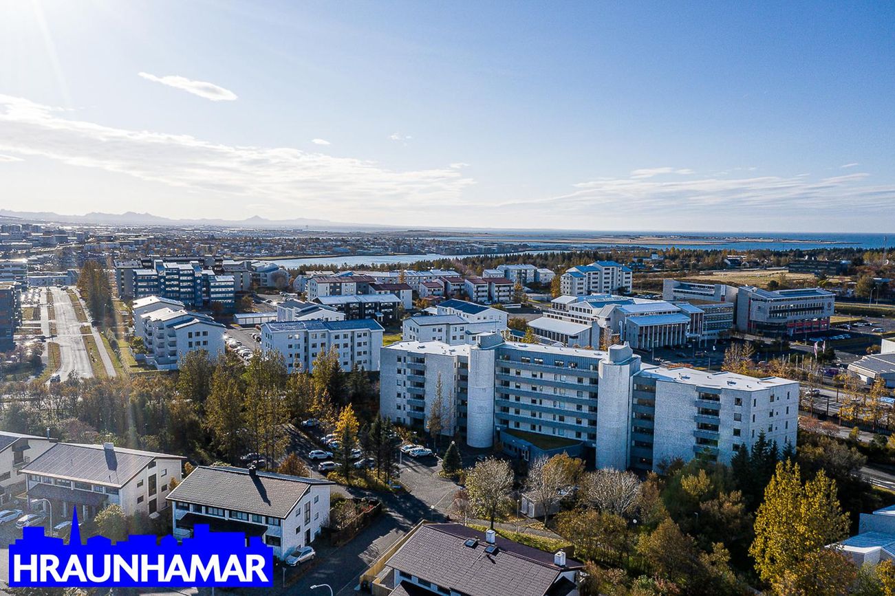 Hvassaleiti 58, 103 Reykjavík