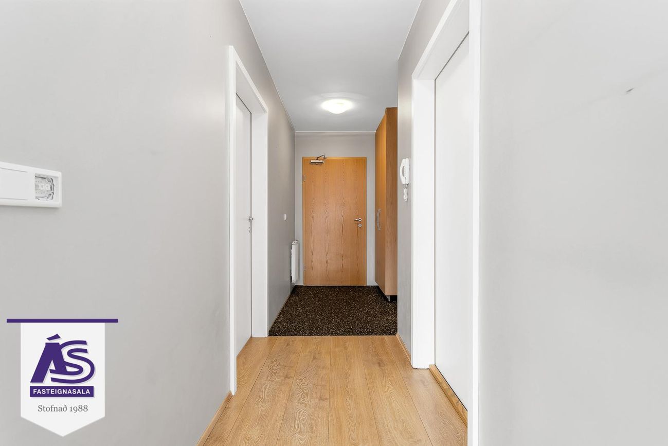 Eskivellir 7, 221 Hafnarfjörður