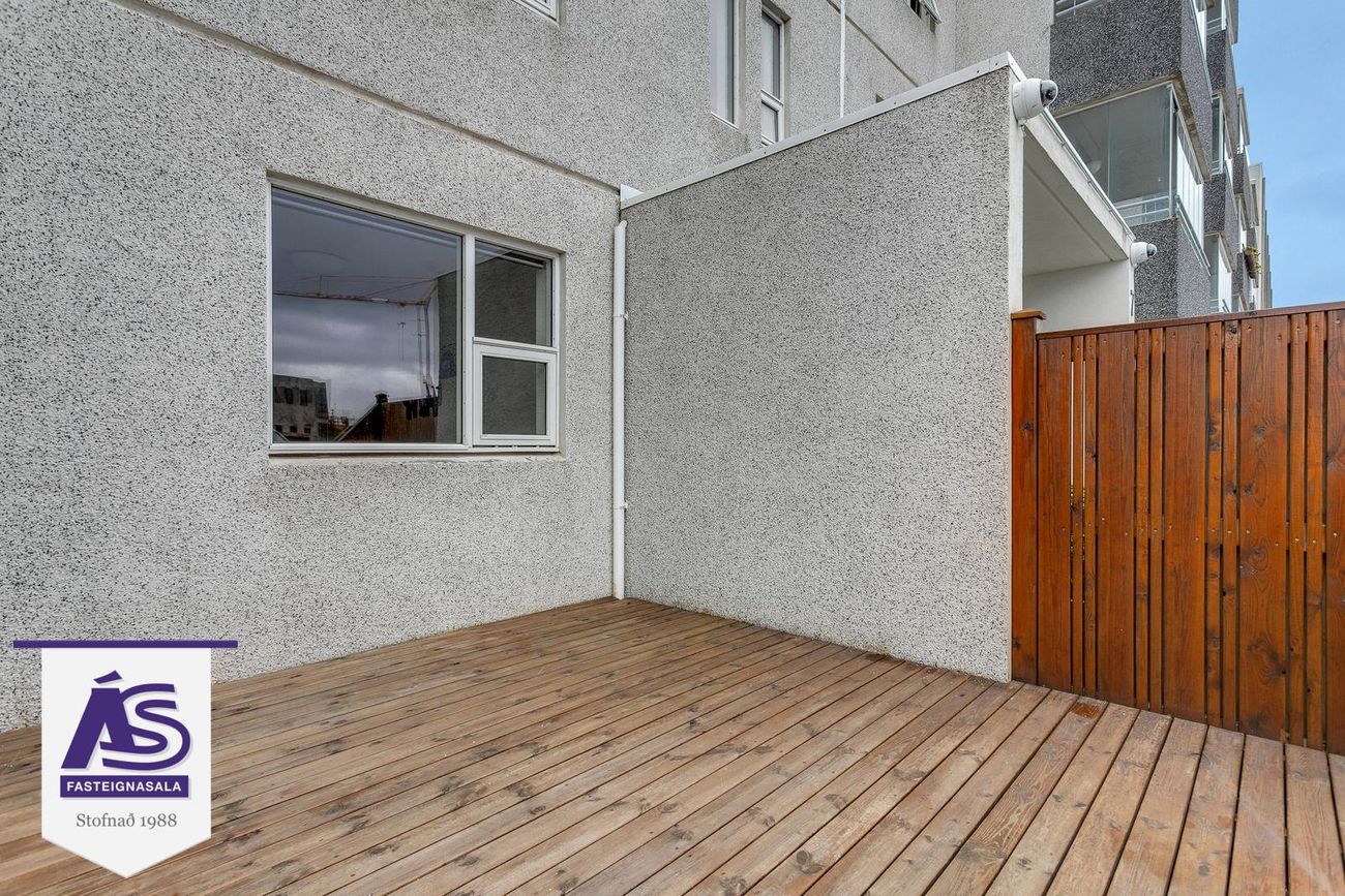 Eskivellir 7, 221 Hafnarfjörður