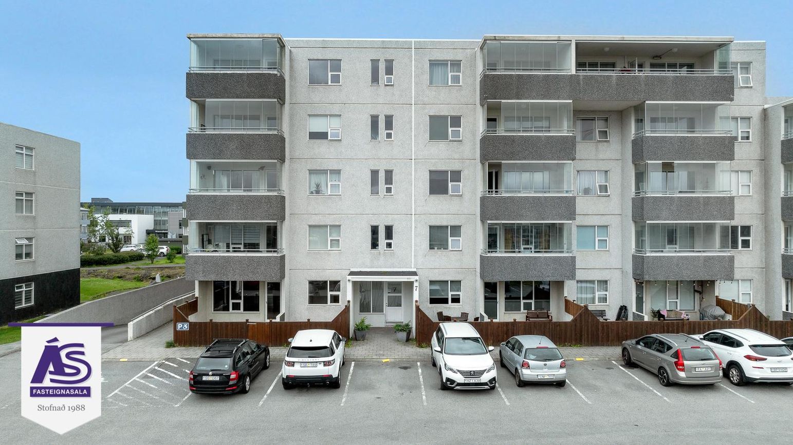 Eskivellir 7, 221 Hafnarfjörður