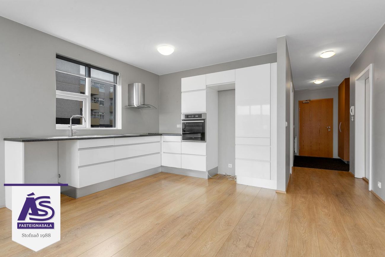 Eskivellir 7, 221 Hafnarfjörður