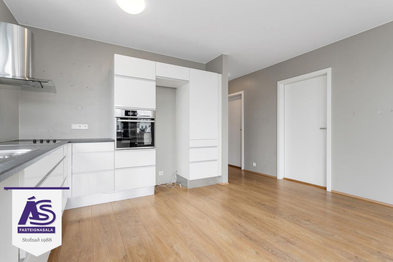 Eskivellir 7, 221 Hafnarfjörður