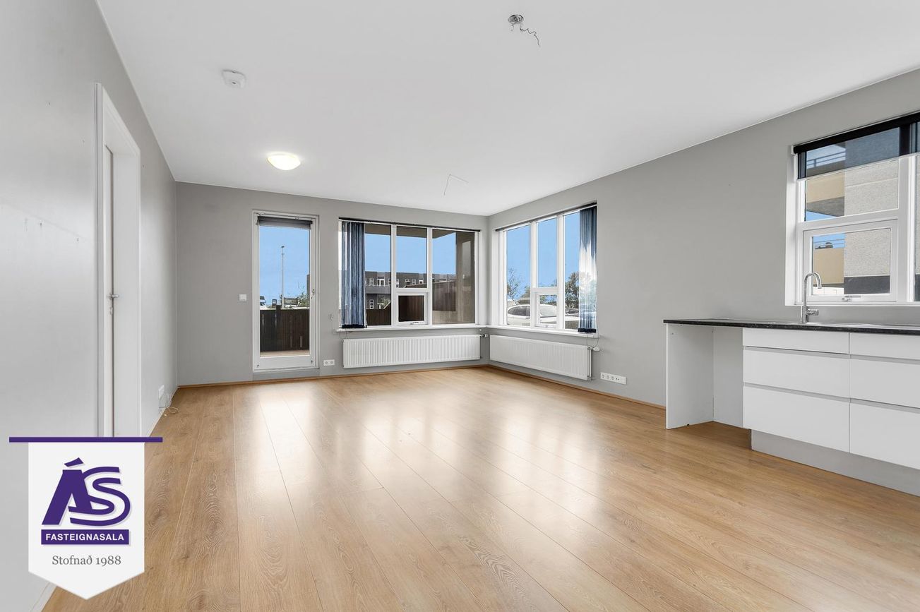 Eskivellir 7, 221 Hafnarfjörður