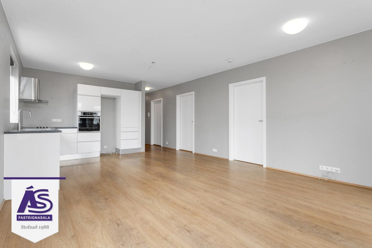 Eskivellir 7, 221 Hafnarfjörður