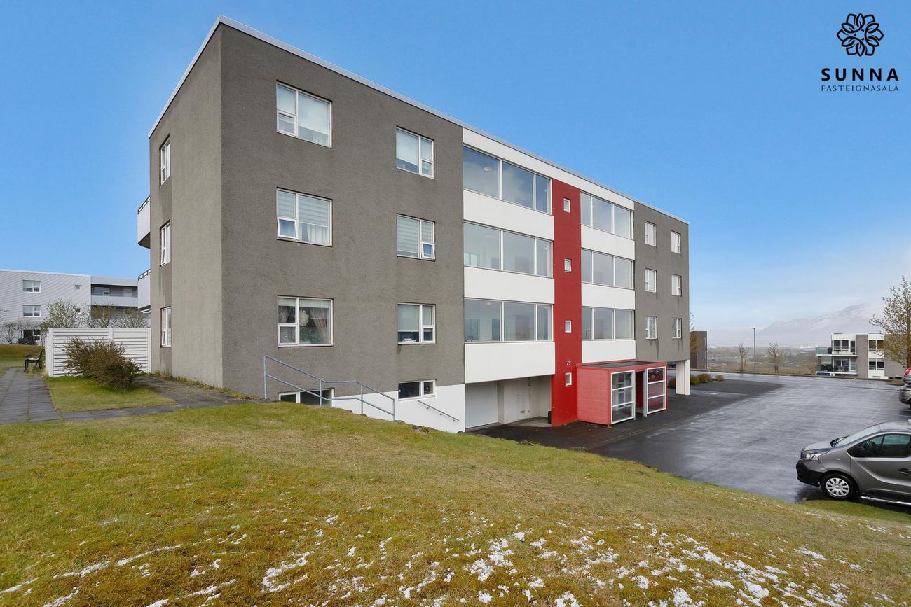 Kristnibraut 79, 113 Reykjavík