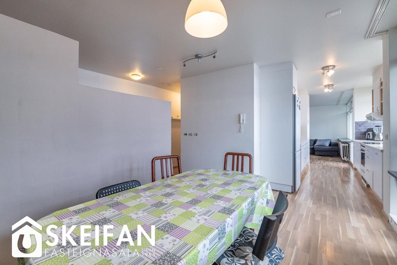 Háengi 8 - 0301, 800 Sveitarfélagið Árborg