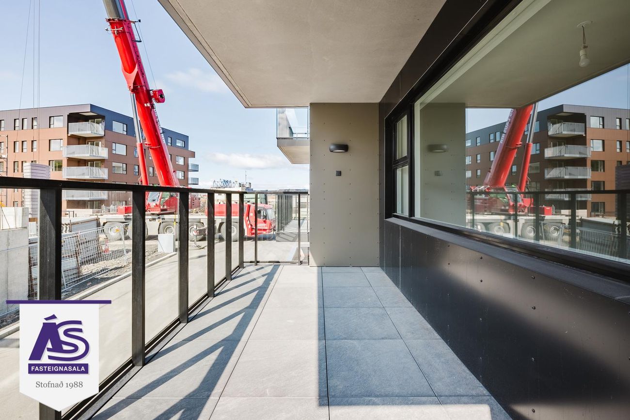Baughamar 3 - 0402, 221 Hafnarfjörður