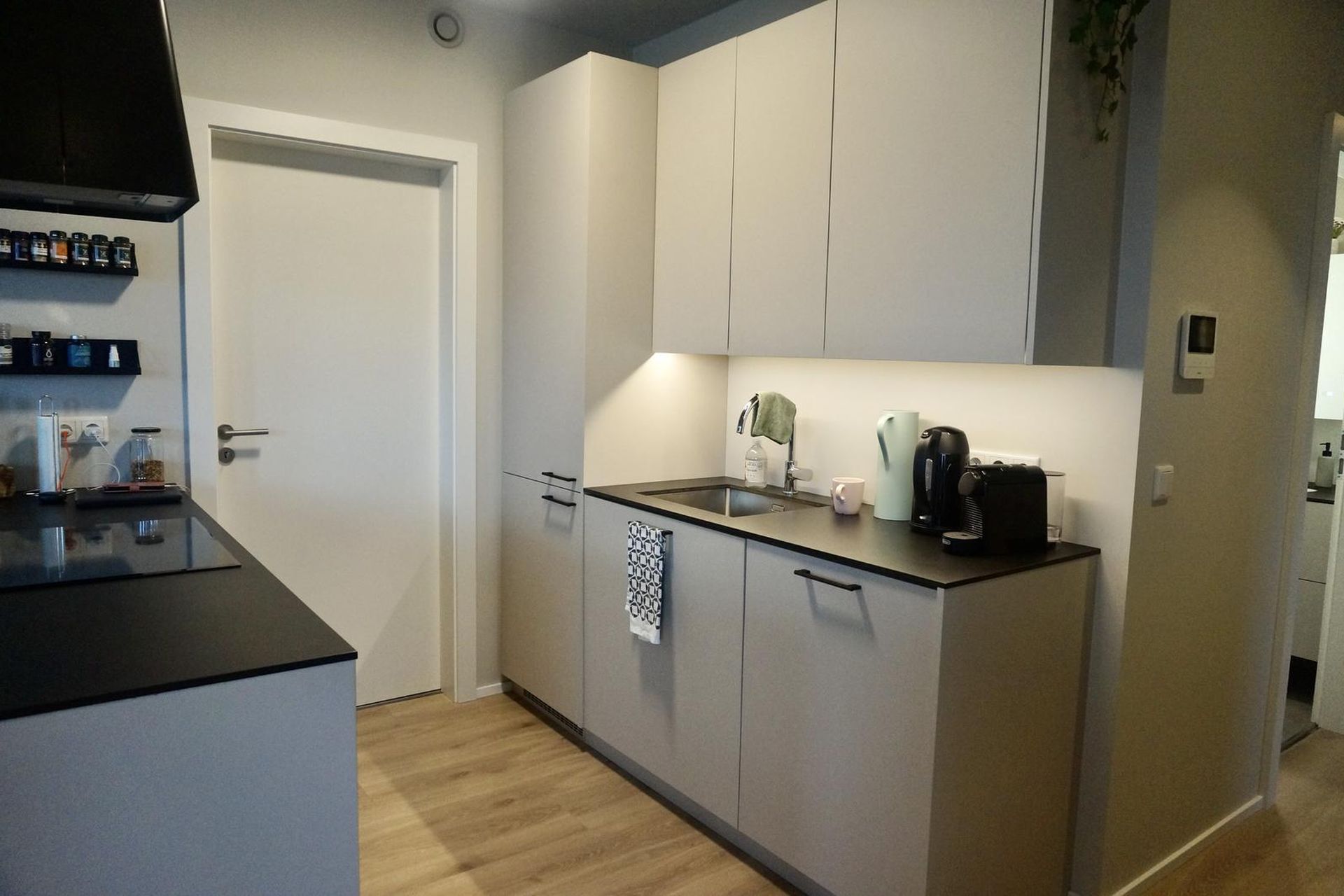Hallgerðargata 1, 105 Reykjavík