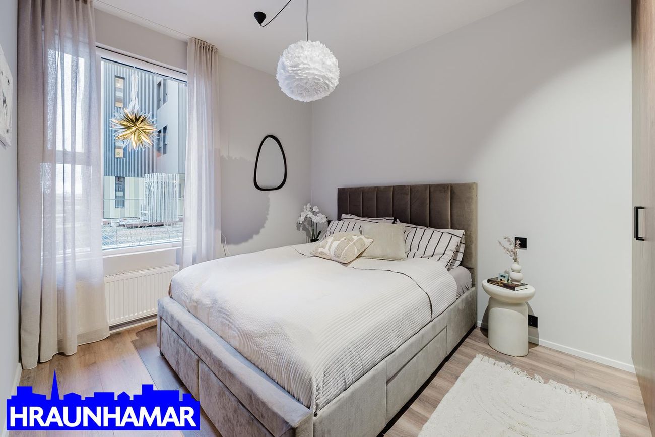 Áshamar 42 - 0201, 221 Hafnarfjörður