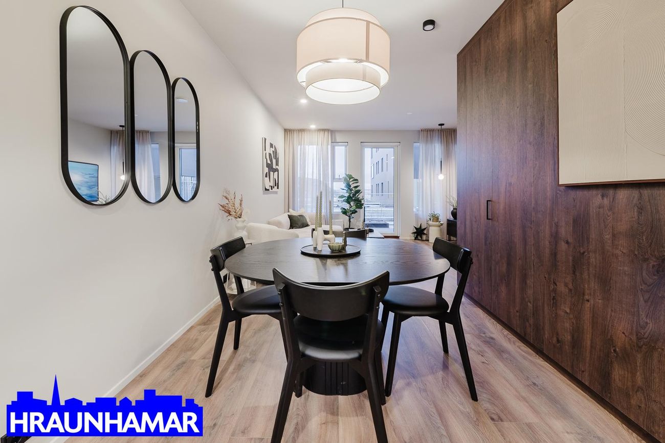 Áshamar 42 - 0201, 221 Hafnarfjörður