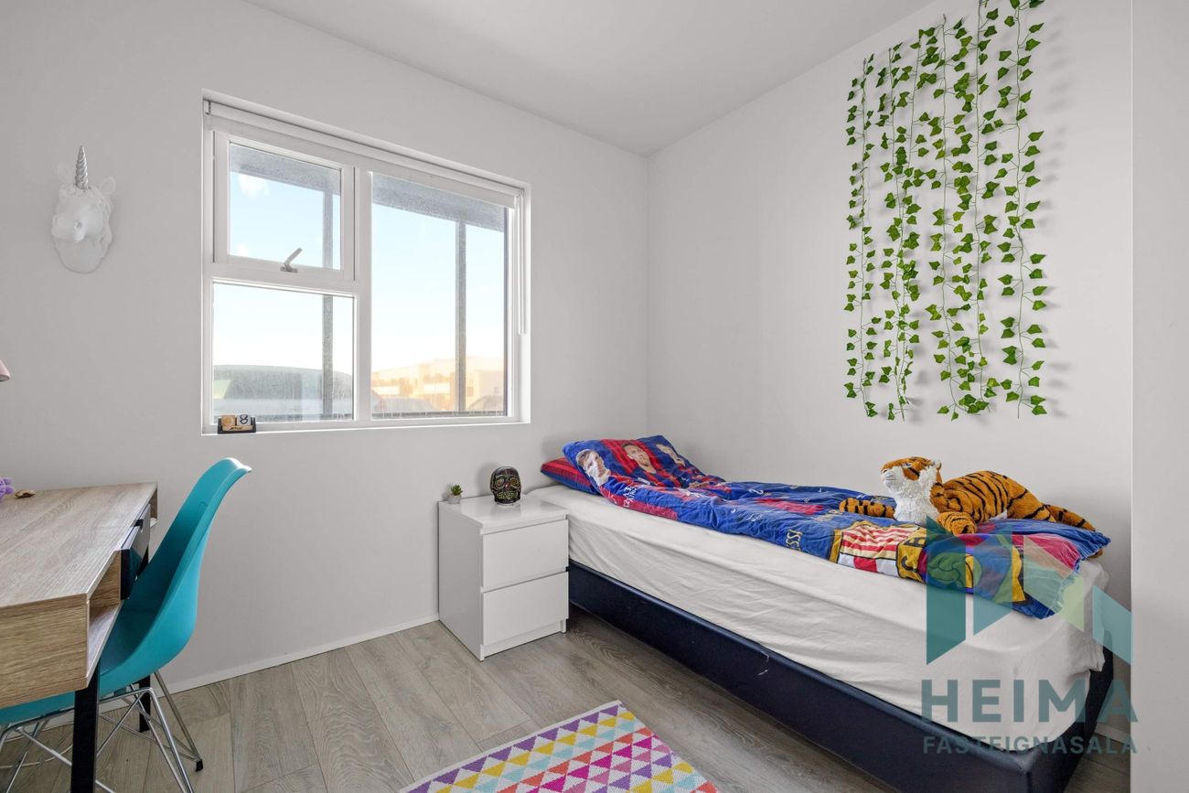 Dalsbraut 14, 260 Reykjanesbær