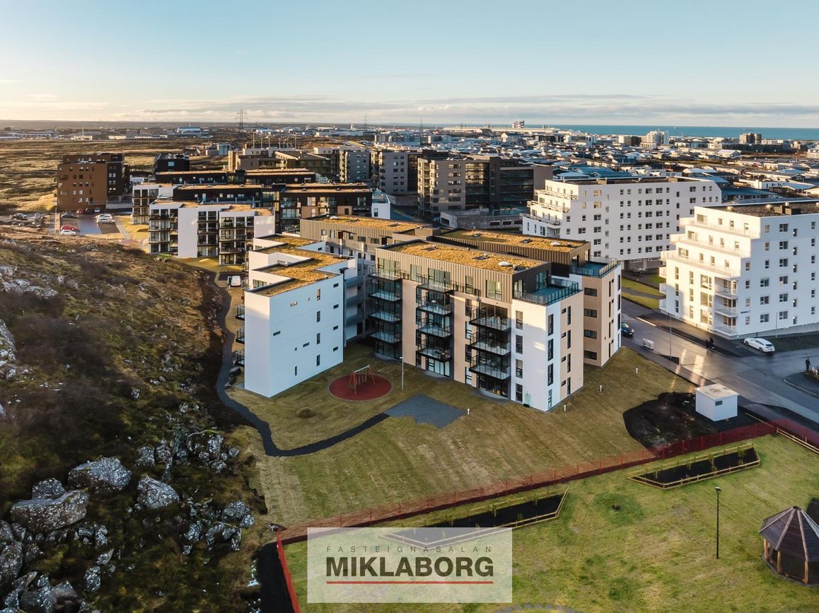 Áshamar 56, 221 Hafnarfjörður