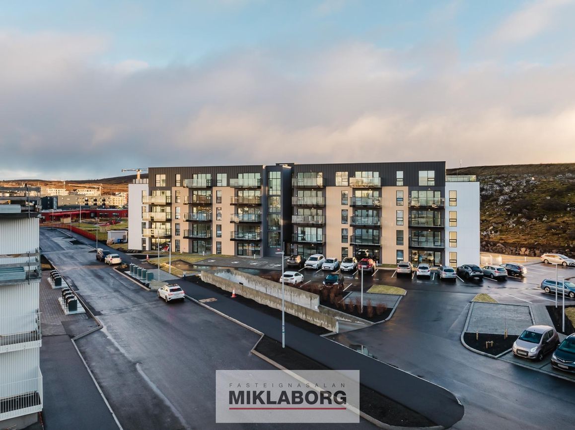 Áshamar 56, 221 Hafnarfjörður