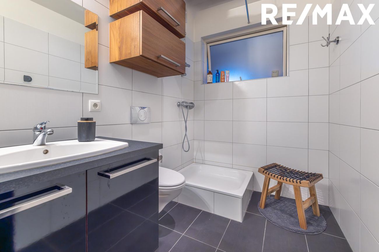 Rauðamýri 1, 270 Mosfellsbær