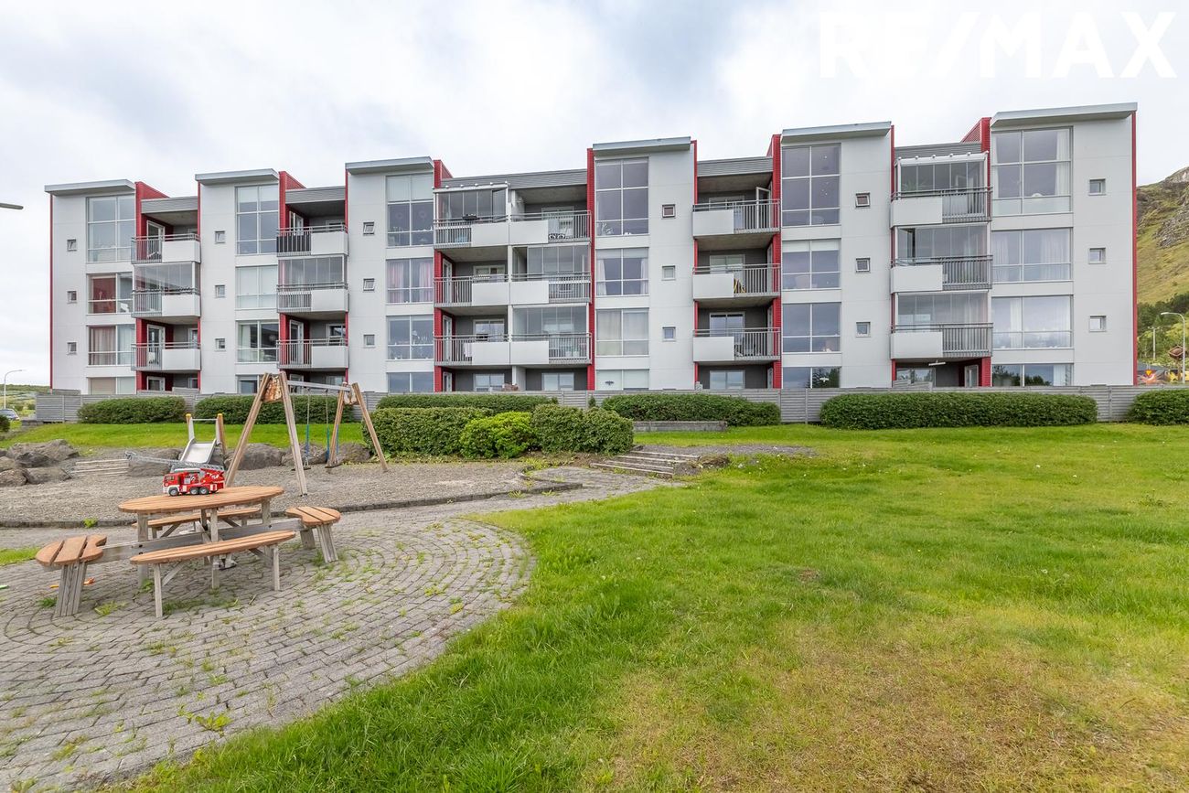 Rauðamýri 1, 270 Mosfellsbær