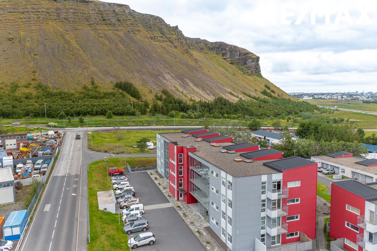 Rauðamýri 1, 270 Mosfellsbær