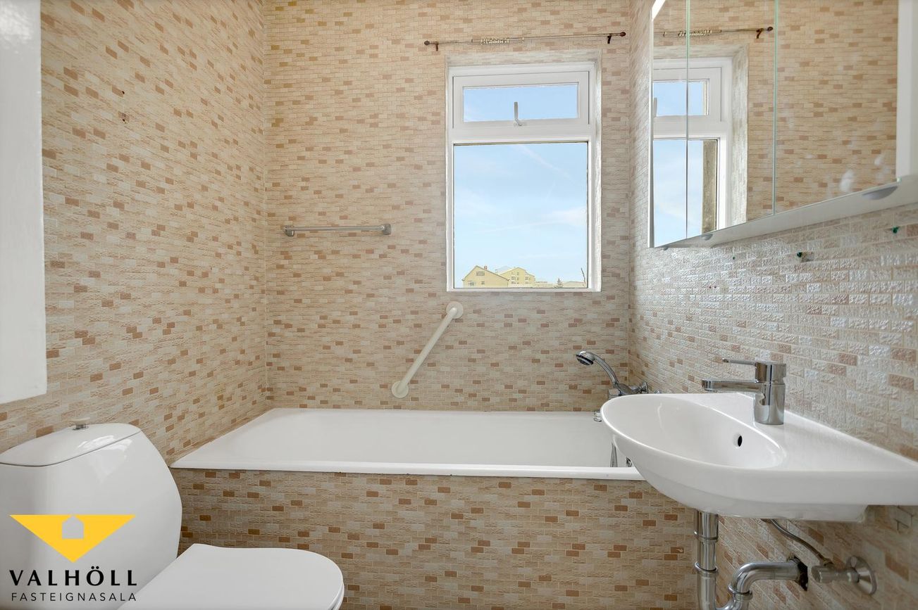 Kleppsvegur 50, 105 Reykjavík