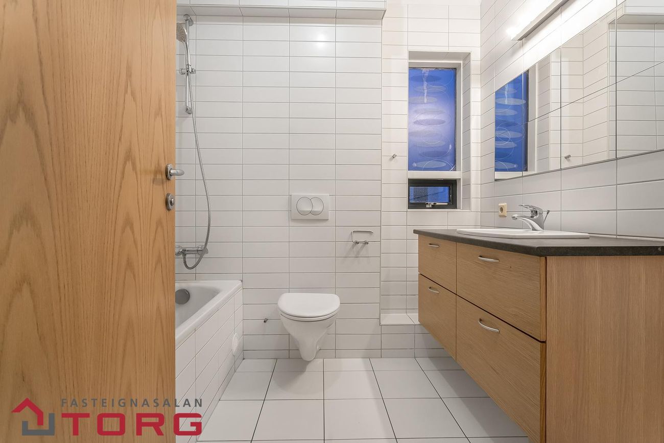 Helluvað 15 - 0501, 110 Reykjavík