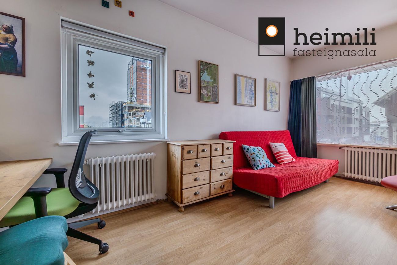 Hverfisgata 82 - 0201, 101 Reykjavík