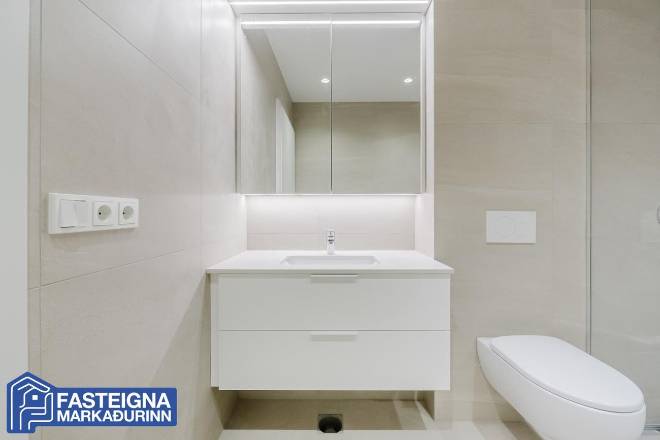 Naustavör 64 - 0206, 200 Kópavogur