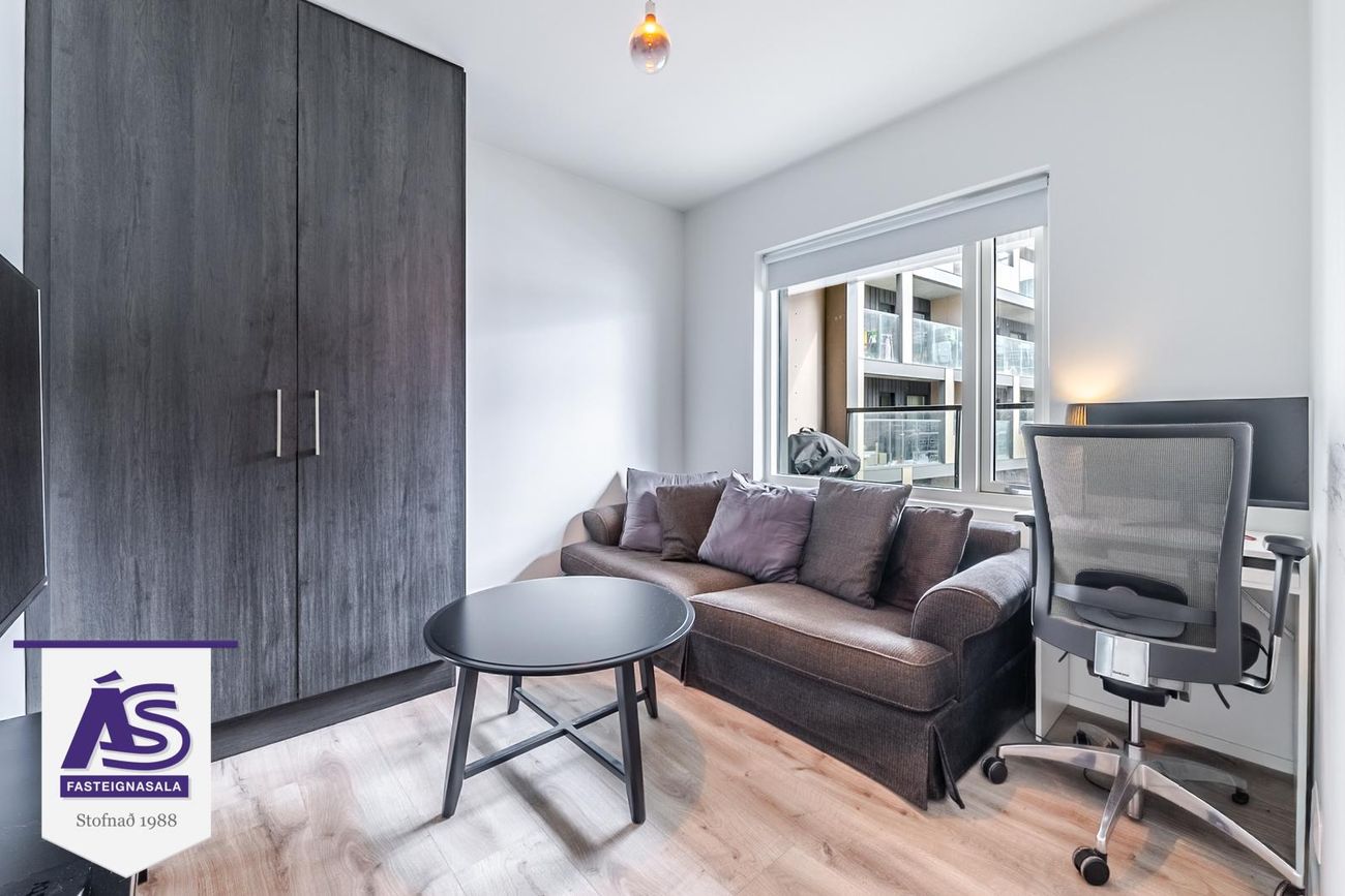 Hringhamar 7, 221 Hafnarfjörður