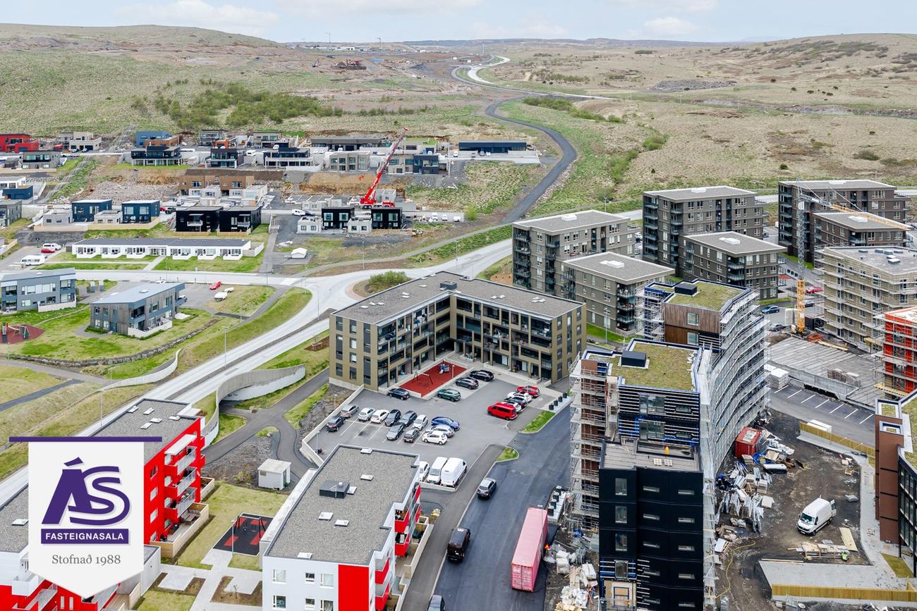 Hringhamar 7, 221 Hafnarfjörður